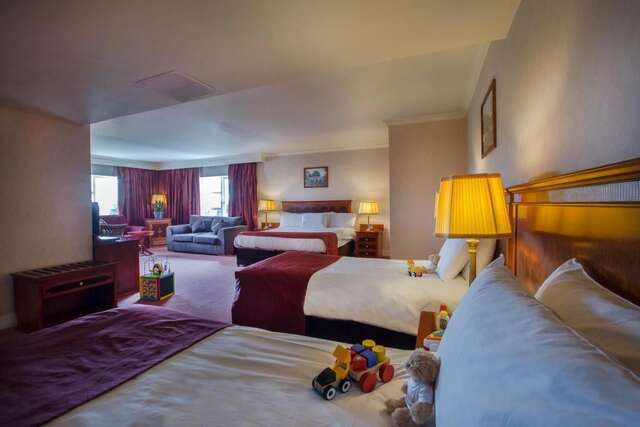 Отель Knightsbrook Hotel & Golf Resort Трим-33